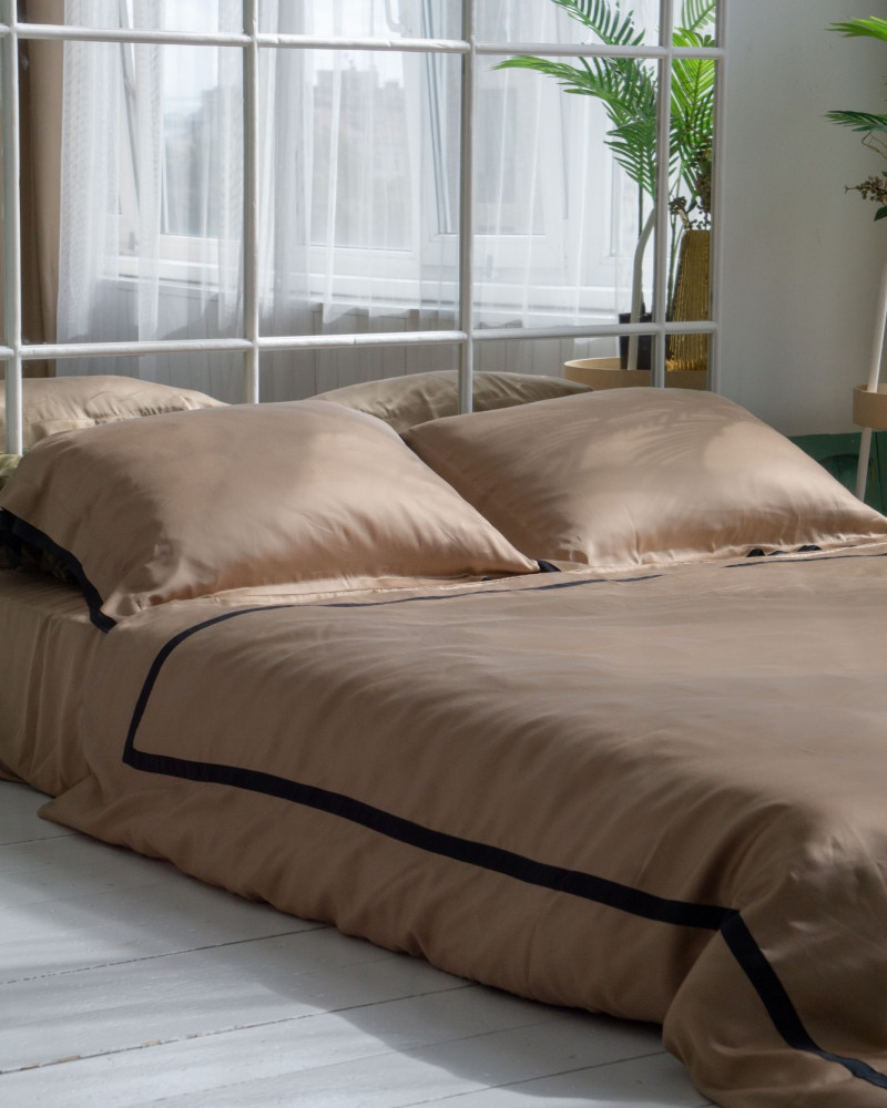 Золотой Золотой